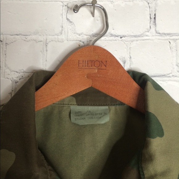 Rare smaller size army camouflage jacket - Picture 6 of 6